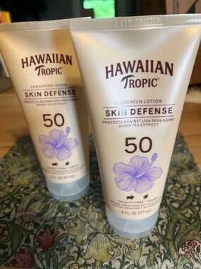 Hawaiian Tropic Skin Defense SPF 50 Sunscreen Lotion